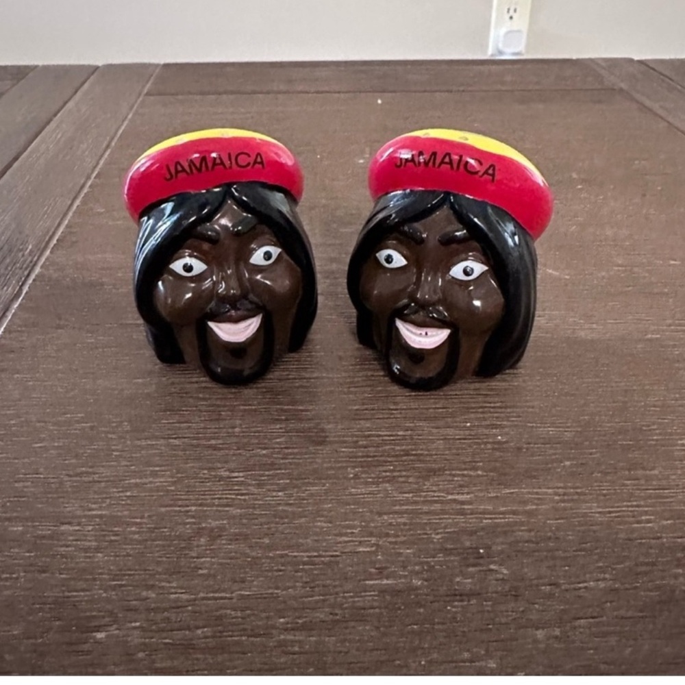 Jamaica Themed Ceramic salt and pepper shaker